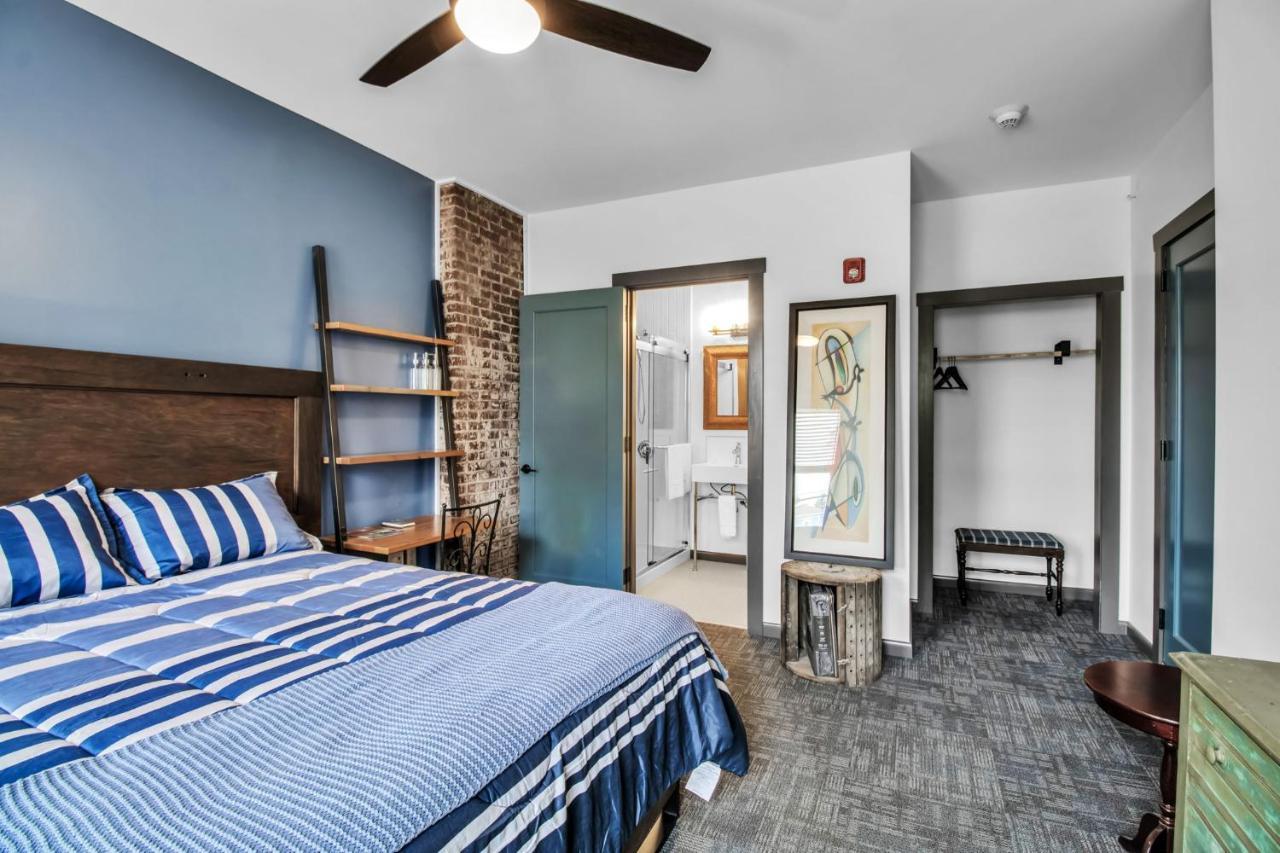 Webber Hotel Lyndonville Eksteriør bilde